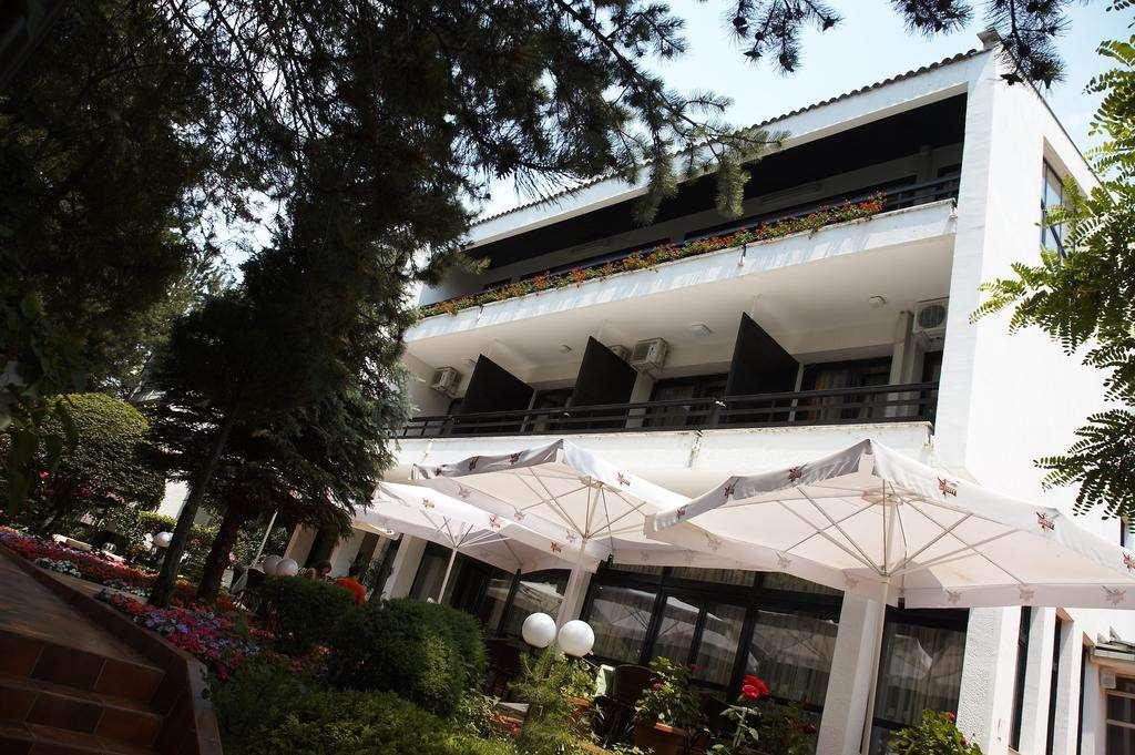 Hotel Pela Ohrid Buitenkant foto
